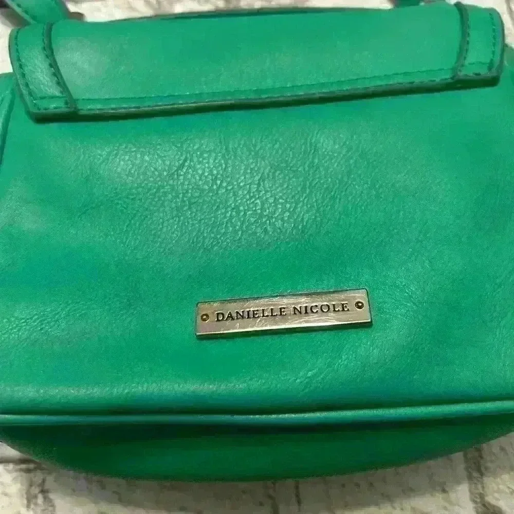 Danielle Nicole Vegan Faux Leather Mint Green Crossbody Bag Purse - Picture 3 of 8